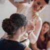 Chignon de mariée réalisé dans un domaine 