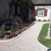 Chemin en nidagravel et bordure en pierre naturelle à Blois (41)