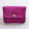 Besace Cloé
Cuir veau velours
Doublure fleurie
...
www.ephelide-sac.com
