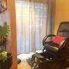 Massage des pieds dans un fauteuil relaxant