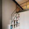 Création de chambres d'enfant avec escalier-rangement pour accéder aux mezzanines.