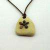 Pendentif en galet