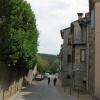 Rue qui descend à la gare.
