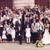 Mariage - Photo de groupe dans le jardin de l'Abbaye des Prémontrés.