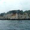 ruines sur la pointe de Cacau, qui sépare les calanques de Port-Miou et de Port-Pin