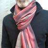 Écharpe rouge en laine et soie made in Lyon, un des best of chez Giles Hévair depuis 10 ans. Elle est colorée, classique, douce et chaude, et surtout s'accorde facilement à toutes vos tenues. Elle est même disponible sur le site et se décline dans 4 autres couleurs: grise, bleue et verte !
http://www.giles-hevair.com/echarpe-rouge-en-laine-et-soie-classiro