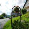 l'entrée du village