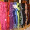 Quelques un de nos 500 foulards en stock permanent, soie, laine, viscose, rayon, lin, ....