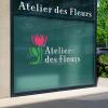 Lettrage adhésif pour murs et vitrines