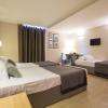 Chambre Triple - 3 lits  - Hôtel Amirauté Toulon