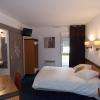 Chambre triple de l' Hôtel du Delta à Biganos sur le Bassin d' Arcachon.