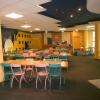 Une partie de la salle du petit déjeuner