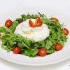 Caprese (Burrata, Tomates cerises, Roquette) - Restaurant Italien Il Seguito Paris 11 Bastille