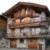 Façade principale de l'un de nos chalets traditionnels !