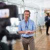 Vous recherchez un partenaire créatif pour donner vie à votre projet vidéo sur la Côte d’Azur ? Kita Prod, agence de production audiovisuelle basée à Nice, conjugue innovation, expertise technique et storytelling pour concevoir des contenus percutants et engageants. Découvrez pourquoi nous sommes le choix idéal pour dynamiser votre communication audiovisuelle.