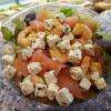 Salade Saumon, crevette au curry, feta  
Vinaigrette au choix , Olive/balsamique, Olive/Citron, Cesar, Noisette
