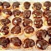 Ktoun traiteur cacher à Cannes vous propose des choux à la crème nappage chocolat pour Chabbat 
