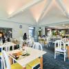 Salle du restaurant Kyriad Lannion