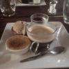 Le café gourmand (avec l'éclair au chocolat caché )