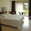chambre donnant sur le jardin