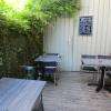 petite terrasse pour des repas en tête à tête 