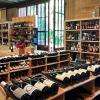 Intérieur de L'esprit des vins votre caviste sur Leognan