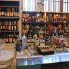 Intérieur de L'esprit des vins votre caviste sur Leognan
