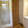 2° salle de bain avec douche