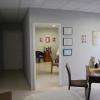 La Maison Des Synergies situé au centre du Taillan-Médoc dans la Maison Médicale du 4 Rue de Péchon, avec d'autres professionnels, avec lesquels elle partage sa salle d'attente, présente 2 salles de soins communicantes l'une avec l'autre pour facilité la Synergies des compétences  de Sylvie la Coiffeuse Énergéticienne et Thierry le Podo- Réflexologue/Orthèsiste. (DE)