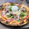 Pizza artisanale et généreuse Pizza fraiche et généreuse, pizzeria La Pizza à Crécy la Chapelle (77) à 15 mn de Disneyland