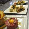 Tartare de boeuf au couteau, ballotine de vollaile "Jurassienne" au vin jaune et pavé de saumon. 