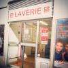 Vitrine Laverie automatique lav'club 