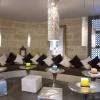 Salon de the marocain argentee - Copyrights Le bain d'epices