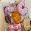 Assortiement de viandes et de charcuterie, sous forme de colis, à la ferme Scea Duo Bio - Le Cochon Bio de la Marzan, à Reboursin (36)