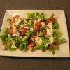 Galette Mordred : salade, tomate, noix, crème aux herbes