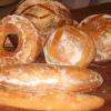 Pain à l'ancienne
Baguette avec farine épeautre et sel de guérande
Baguette tradition avec farine label rouge
Pains spéciaux (maïs, complet, céréales)
Pains aromatisés (figues, noix, lardons, magret ...)