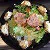Salade de chèvre chaud 