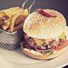 Des burgers maison tout frais.