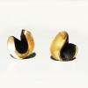Boucles Synergie noir et or. Porcelaine froide et argent.