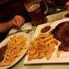 une bavette a l’échalote et une entre cote frites