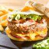 Steak haché VBF façon bouchère cuit selon votre goût, poitrine fine et fumée,oignons rouges cuisinés, sauce barbecue, salade iceberg, cheddar, œuf au plat, salade et frites.
TEL 03 21 85 30 02
www.3brasseurs-coquelles.fr
www.facebook.com/3B.Cite.Europe
