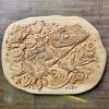 Gecko et ses fleurs (gravure et peinture sur bois) - les curiosités de Mat