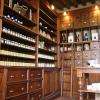 La boutique des Deux Abbés, la porterie à Souvigny.