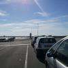 Sur le parking, dans notre file d'atente...