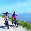 L'étang de Thau du coté de Marseillan : vue imprenable sur Sète. 