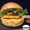Burger Le Cheeseburger : Burger fait maison avec des ingrédients de qualité : Pain burger spécial Luvin’s du boulanger,  un steak du boucher de 75g, cheddar rouge, sauce mayo&ketchup.
