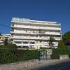 Le cabinet se situe dans le quartier du Palm Beach à Cannes. 