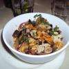 La fameuse petite salade aubergines, poivrons, pignons, oignons frits... 