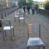 Les chaises-poémes trait d'union entre le Musée et la Maison des ailleurs