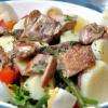 Niçoise : thon frais, œuf dur, haricots verts, tomates, anchois,poivrons, olives noires - Myou                